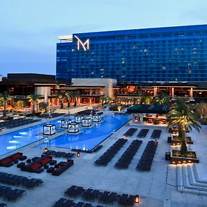 M & Casino Лас-Вегас