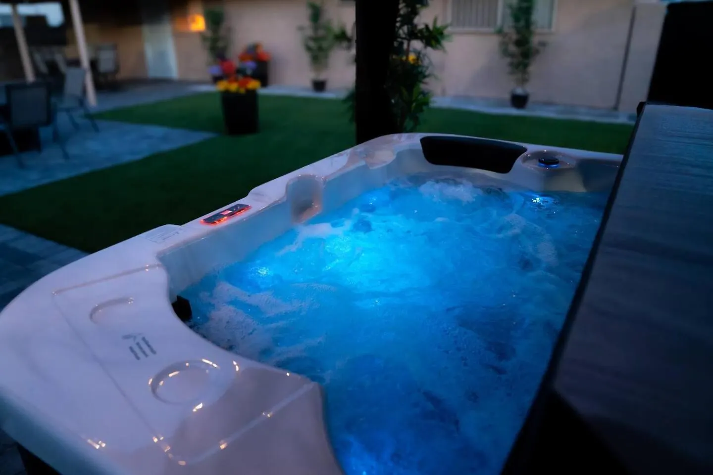 לאס וגאס Enchanting Gardenhome- Spacious Yardluxe Jacuzzi לאס וגאס
